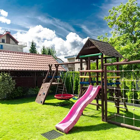 Alex - I Blisko Plazy Z Ogrodem I Placem Zabaw *