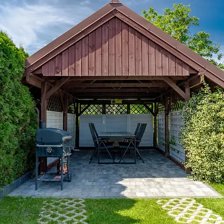 Alex - I Blisko Plazy Z Ogrodem I Placem Zabaw Privatunterkunft