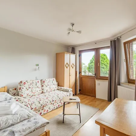 Privatunterkunft Alex - I Blisko Plazy Z Ogrodem I Placem Zabaw Ostrowo (Puck)