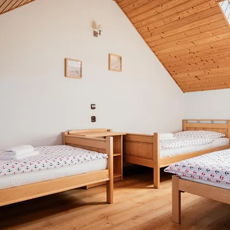 Ubytování v soukromí Alex - I Blisko Plazy Z Ogrodem I Placem Zabaw Ostrowo (Puck)