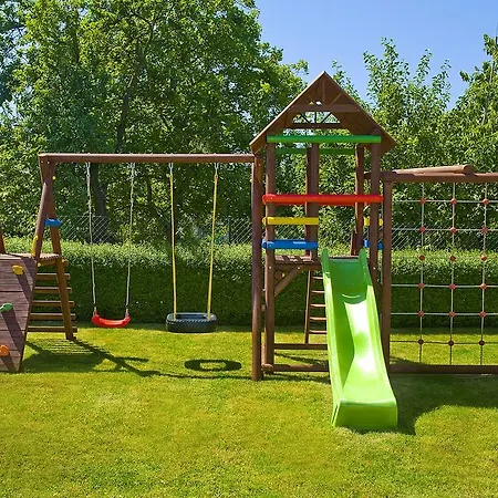 Alex - Pokoje I Apartamenty Blisko Plazy Z Ogrodem I Placem Zabaw *
