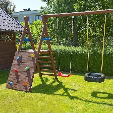 Séjour chez l'habitant Alex - Pokoje I Apartamenty Blisko Plazy Z Ogrodem I Placem Zabaw Ostrowo (Puck)