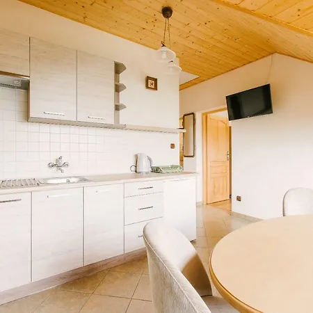 Privatunterkunft Alex - I Blisko Plazy Z Ogrodem I Placem Zabaw Ostrowo (Puck)