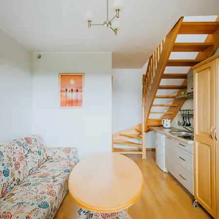 Séjour chez l'habitant Alex - Pokoje I Apartamenty Blisko Plazy Z Ogrodem I Placem Zabaw Ostrowo (Puck)