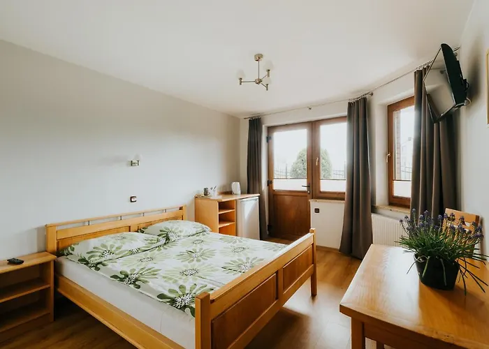 Alex - I Blisko Plazy Z Ogrodem I Placem Zabaw 民宿 奥斯特罗沃